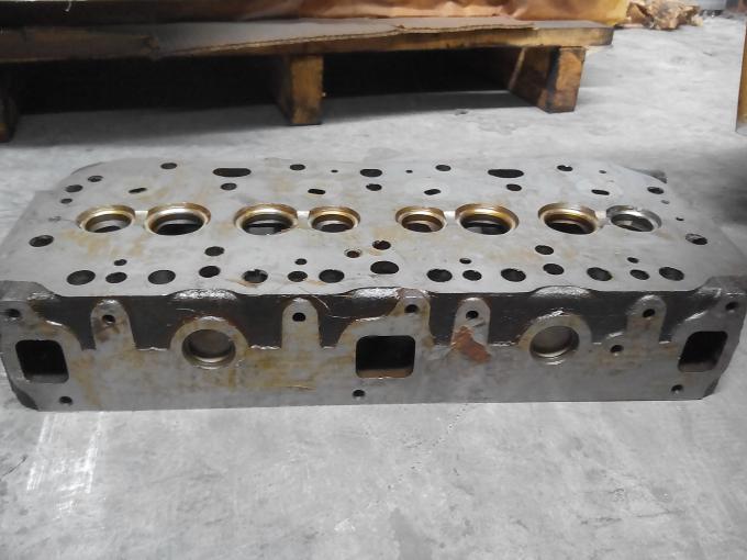 Forklift Cylinder Head TOYOTA 2J Forklift 1110120561 111020571 48012