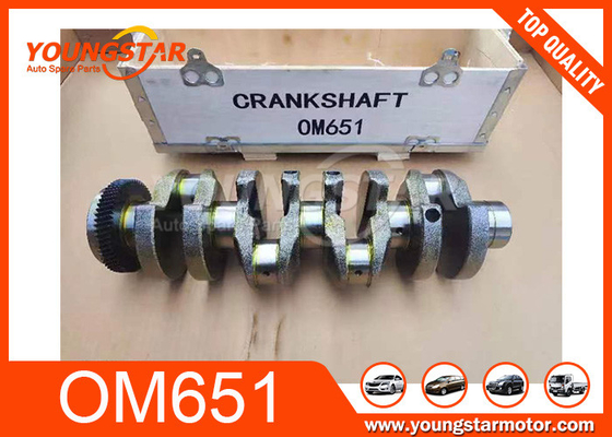 OM651 Casting Iron Auto Engine Crankshaft For Mercedes-Benz 651  ( 4 COUNTERS AND 8 COUTNERS)