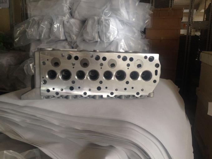 Engine Cylinder Head Naked For HYUNDAI Starex / L-300 H1 / H100 D4BH 908513 For Mitsubishi L200 1